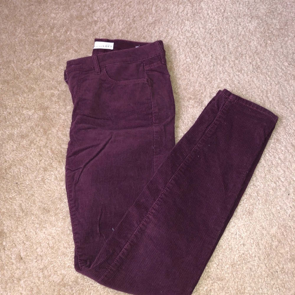 Loft maroon corduroy size 25 pants